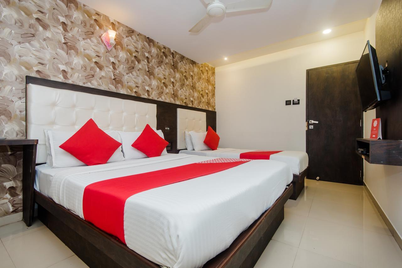 Oyo 6719 Atlas Grand Hotel Bombay Esterno foto